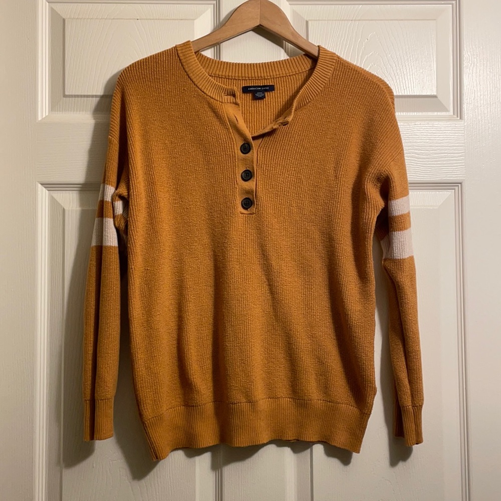 American Eagle Long Sleeve Henley Mustard Sweater size M